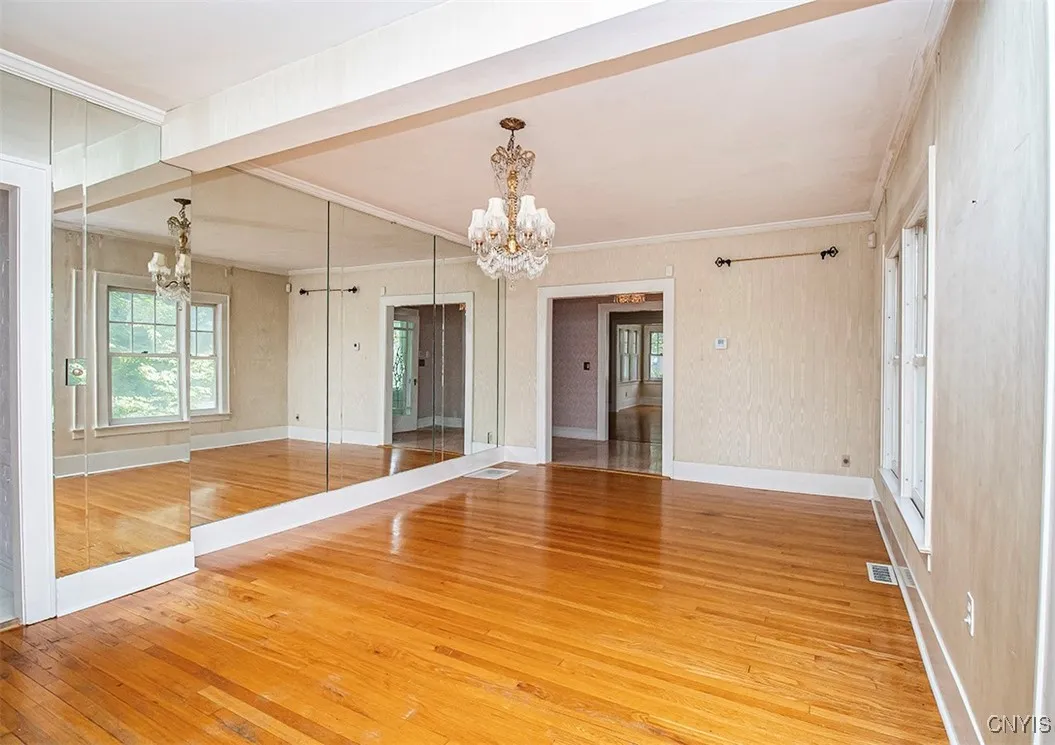 210 Sedgwick Drive, Syracuse, New York 13203, Syracuse, New York 13203, 5 Bedrooms Bedrooms, 9 Rooms Rooms,3 BathroomsBathrooms,Residential,For Sale,210 Sedgwick Drive, Syracuse, New York 13203,S1622201