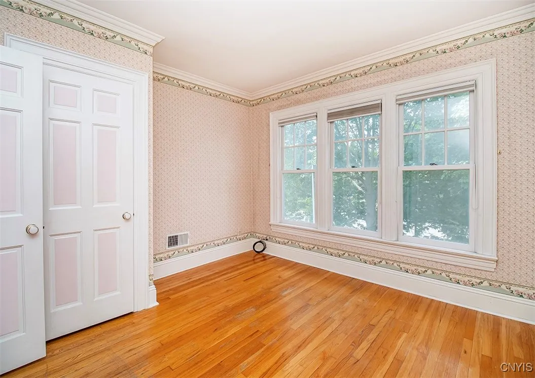210 Sedgwick Drive, Syracuse, New York 13203, Syracuse, New York 13203, 5 Bedrooms Bedrooms, 9 Rooms Rooms,3 BathroomsBathrooms,Residential,For Sale,210 Sedgwick Drive, Syracuse, New York 13203,S1622201