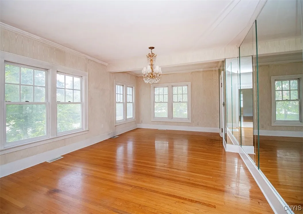 210 Sedgwick Drive, Syracuse, New York 13203, Syracuse, New York 13203, 5 Bedrooms Bedrooms, 9 Rooms Rooms,3 BathroomsBathrooms,Residential,For Sale,210 Sedgwick Drive, Syracuse, New York 13203,S1622201