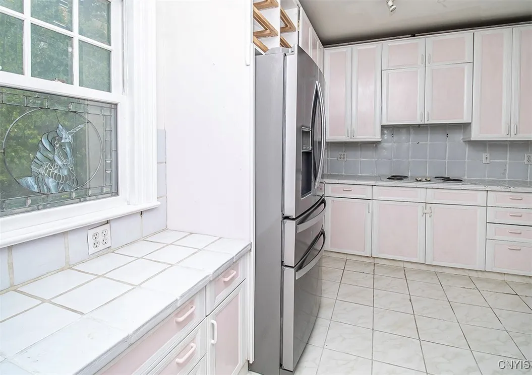 210 Sedgwick Drive, Syracuse, New York 13203, Syracuse, New York 13203, 5 Bedrooms Bedrooms, 9 Rooms Rooms,3 BathroomsBathrooms,Residential,For Sale,210 Sedgwick Drive, Syracuse, New York 13203,S1622201
