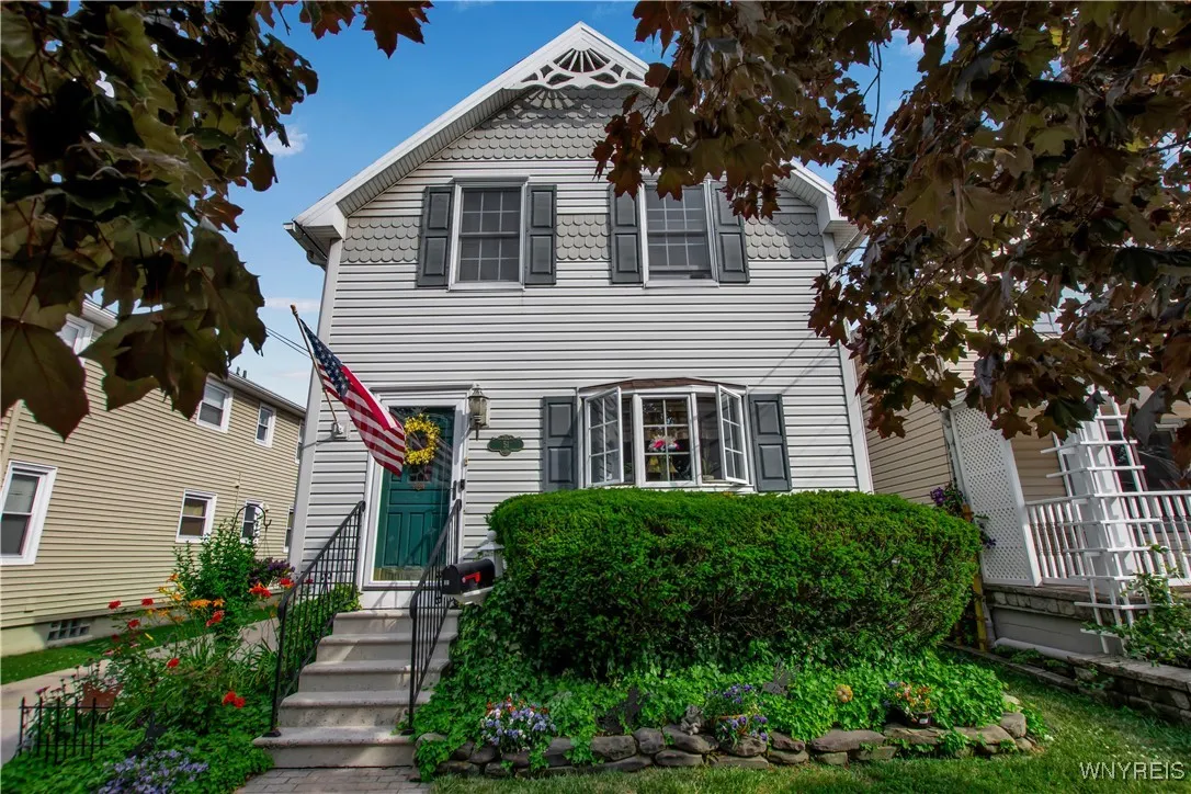 51 Park Avenue, Tonawanda, New York 14150, Tonawanda, New York 14150, 3 Bedrooms Bedrooms, 7 Rooms Rooms,1 BathroomBathrooms,Residential,For Sale,51 Park Avenue, Tonawanda, New York 14150,B1622016