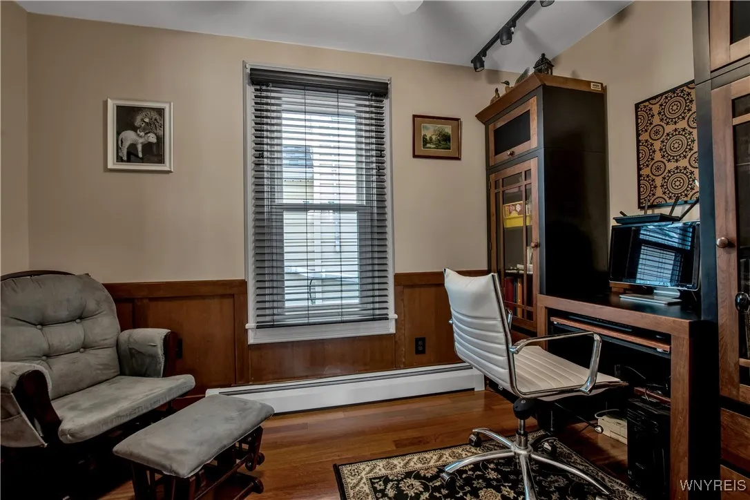1st floor office