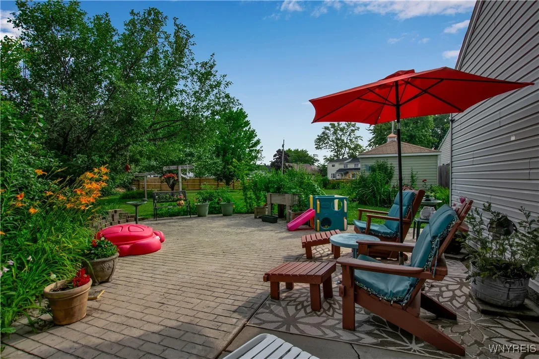51 Park Avenue, Tonawanda, New York 14150, Tonawanda, New York 14150, 3 Bedrooms Bedrooms, 7 Rooms Rooms,1 BathroomBathrooms,Residential,For Sale,51 Park Avenue, Tonawanda, New York 14150,B1622016