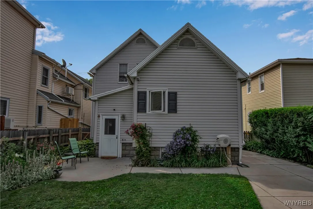 51 Park Avenue, Tonawanda, New York 14150, Tonawanda, New York 14150, 3 Bedrooms Bedrooms, 7 Rooms Rooms,1 BathroomBathrooms,Residential,For Sale,51 Park Avenue, Tonawanda, New York 14150,B1622016