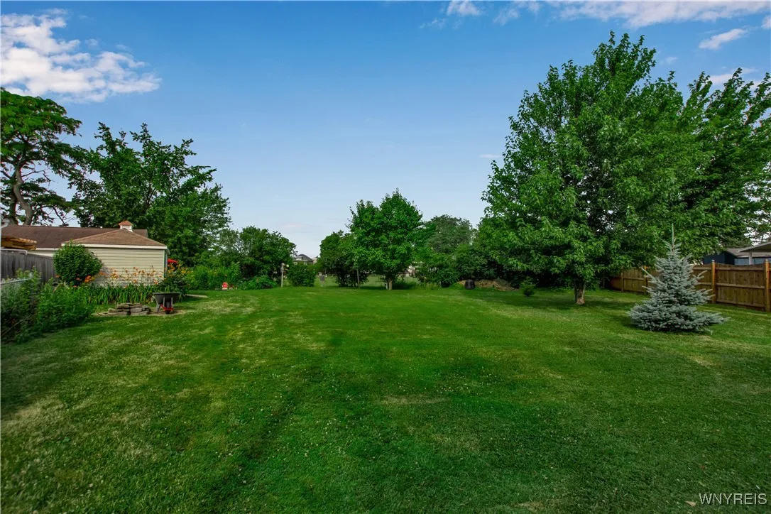51 Park Avenue, Tonawanda, New York 14150, Tonawanda, New York 14150, 3 Bedrooms Bedrooms, 7 Rooms Rooms,1 BathroomBathrooms,Residential,For Sale,51 Park Avenue, Tonawanda, New York 14150,B1622016