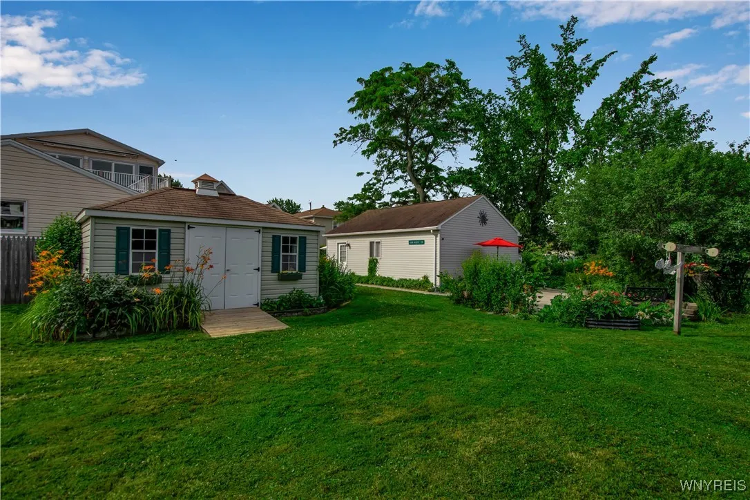 51 Park Avenue, Tonawanda, New York 14150, Tonawanda, New York 14150, 3 Bedrooms Bedrooms, 7 Rooms Rooms,1 BathroomBathrooms,Residential,For Sale,51 Park Avenue, Tonawanda, New York 14150,B1622016