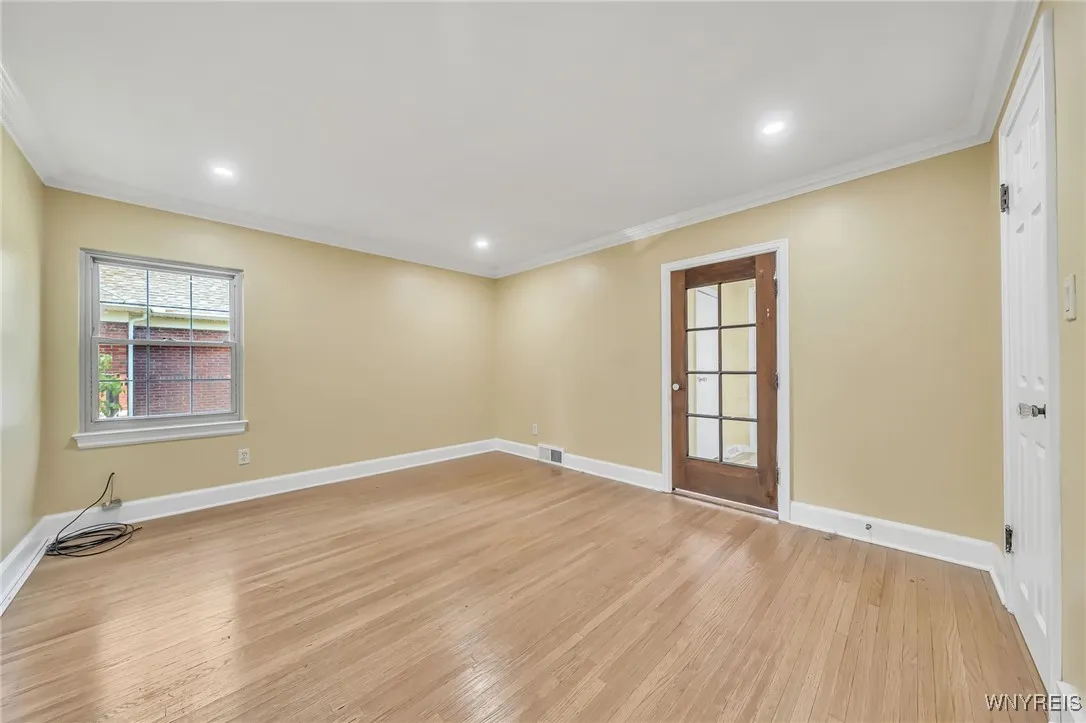 158 Darwin Drive, Amherst, New York 14226, Amherst, New York 14226, 3 Bedrooms Bedrooms, 7 Rooms Rooms,1 BathroomBathrooms,Residential,For Sale,158 Darwin Drive, Amherst, New York 14226,B1622898