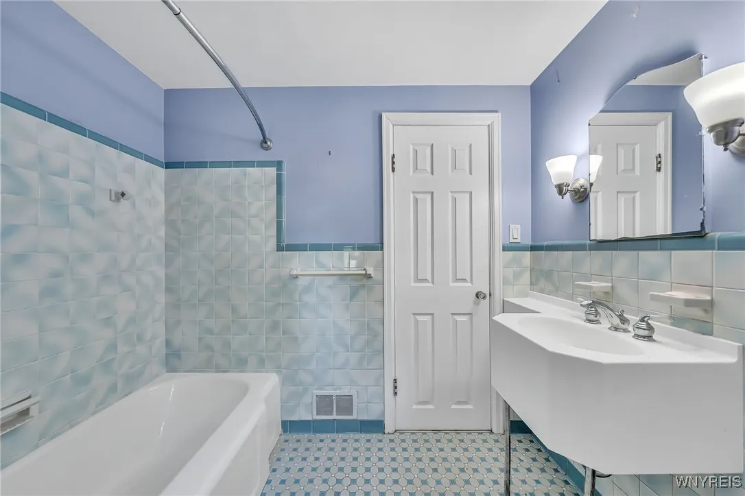 Full Bath