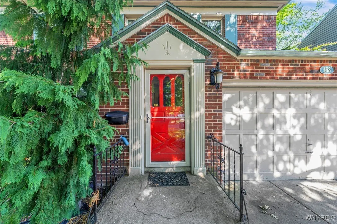 158 Darwin Drive, Amherst, New York 14226, Amherst, New York 14226, 3 Bedrooms Bedrooms, 7 Rooms Rooms,1 BathroomBathrooms,Residential,For Sale,158 Darwin Drive, Amherst, New York 14226,B1622898