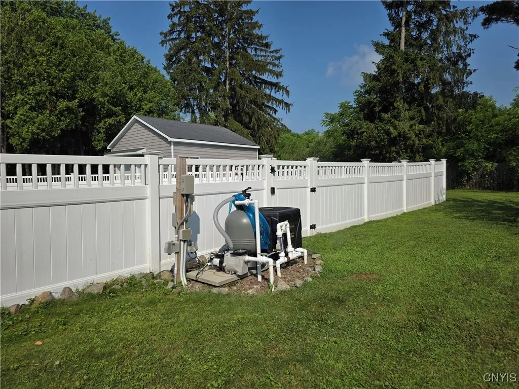 5937 Lakeshore Road, Cicero, New York 13039, Cicero, New York 13039, 3 Bedrooms Bedrooms, 7 Rooms Rooms,2 BathroomsBathrooms,Residential,Closed,5937 Lakeshore Road, Cicero, New York 13039,S1618549