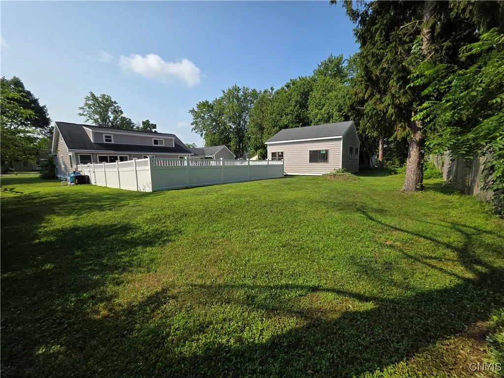 5937 Lakeshore Road, Cicero, New York 13039, Cicero, New York 13039, 3 Bedrooms Bedrooms, 7 Rooms Rooms,2 BathroomsBathrooms,Residential,Closed,5937 Lakeshore Road, Cicero, New York 13039,S1618549