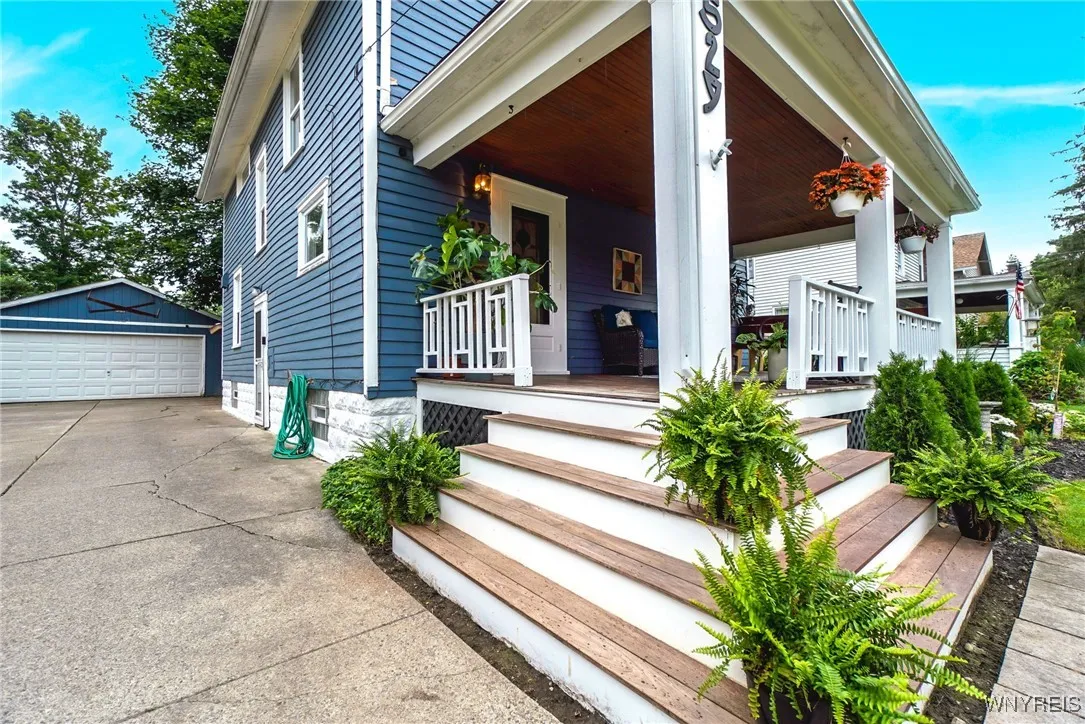 529 Ridge Avenue, Aurora, New York 14052, Aurora, New York 14052, 3 Bedrooms Bedrooms, 10 Rooms Rooms,2 BathroomsBathrooms,Residential,Closed,529 Ridge Avenue, Aurora, New York 14052,0,B1622773