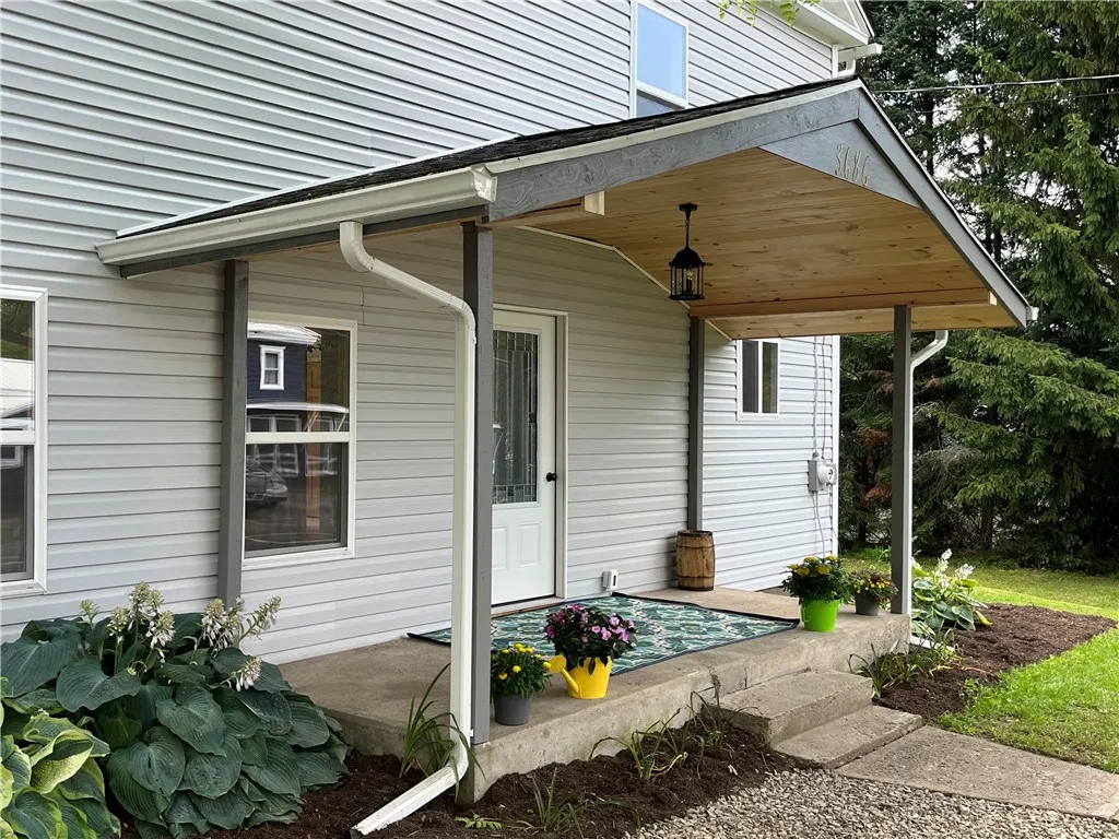 3686 State Route 206, Triangle, New York 13778, Triangle, New York 13778, 3 Bedrooms Bedrooms, 6 Rooms Rooms,2 BathroomsBathrooms,Residential,For Sale,3686 State Route 206, Triangle, New York 13778,R1623110