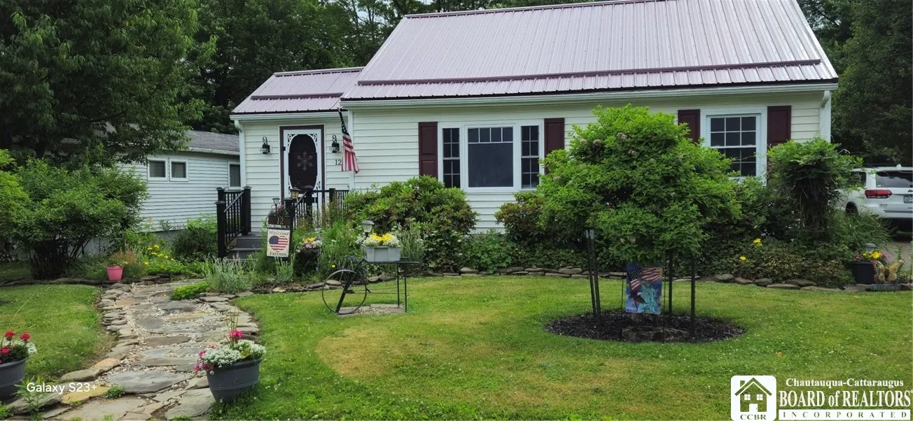 12 Pearl Street, Portland, New York 14716, Portland, New York 14716, 1 Bedroom Bedrooms, 6 Rooms Rooms,1 BathroomBathrooms,Residential,Closed,12 Pearl Street, Portland, New York 14716,0,R1622916