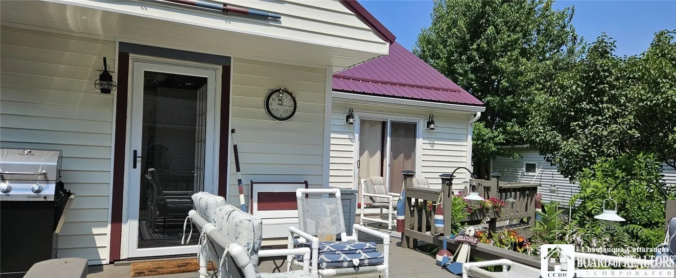 12 Pearl Street, Portland, New York 14716, Portland, New York 14716, 1 Bedroom Bedrooms, 6 Rooms Rooms,1 BathroomBathrooms,Residential,Closed,12 Pearl Street, Portland, New York 14716,0,R1622916