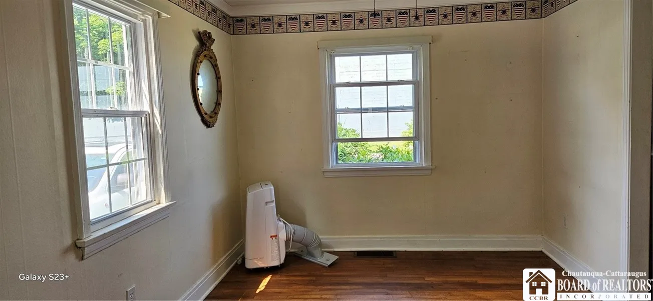 12 Pearl Street, Portland, New York 14716, Portland, New York 14716, 1 Bedroom Bedrooms, 6 Rooms Rooms,1 BathroomBathrooms,Residential,Closed,12 Pearl Street, Portland, New York 14716,0,R1622916