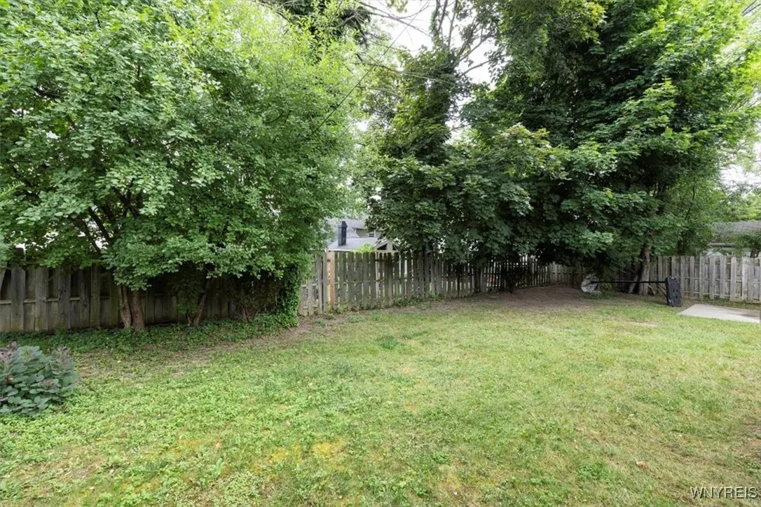 39 Halwill Drive, Amherst, New York 14226, Amherst, New York 14226, 3 Bedrooms Bedrooms, 6 Rooms Rooms,1 BathroomBathrooms,Residential Lease,For Rent,39 Halwill Drive, Amherst, New York 14226,B1623008