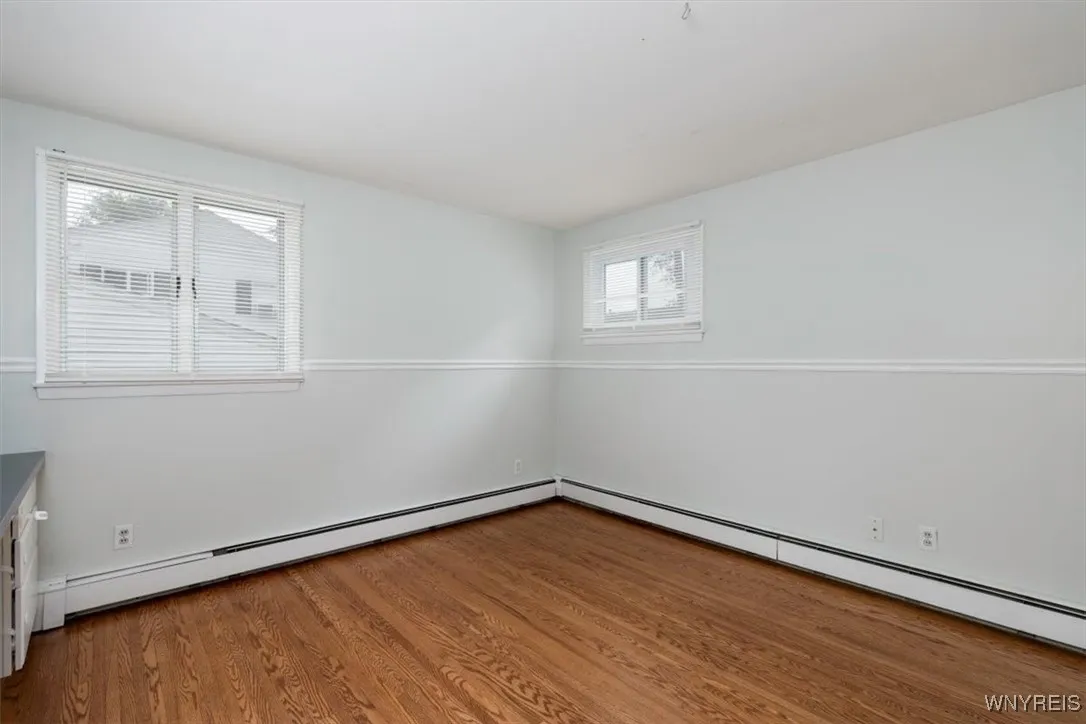 39 Halwill Drive, Amherst, New York 14226, Amherst, New York 14226, 3 Bedrooms Bedrooms, 6 Rooms Rooms,1 BathroomBathrooms,Residential Lease,For Rent,39 Halwill Drive, Amherst, New York 14226,B1623008