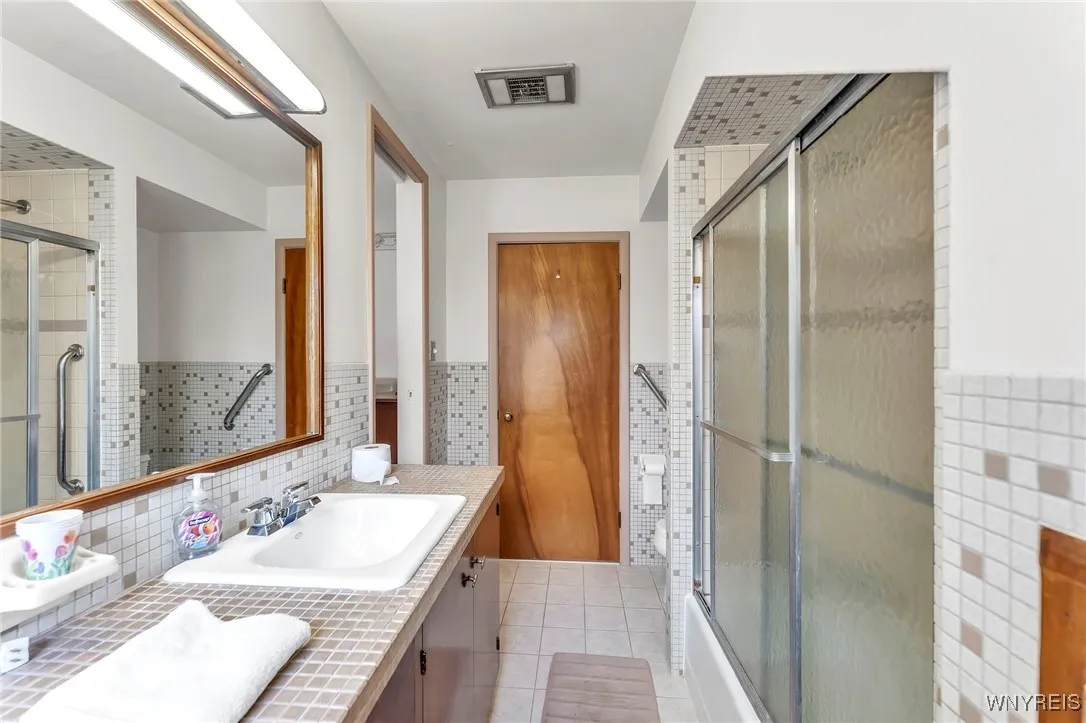 Primary Ensuite