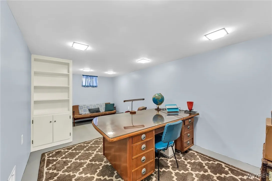 Basement bonus room with egress - possible 6th bedroom or office