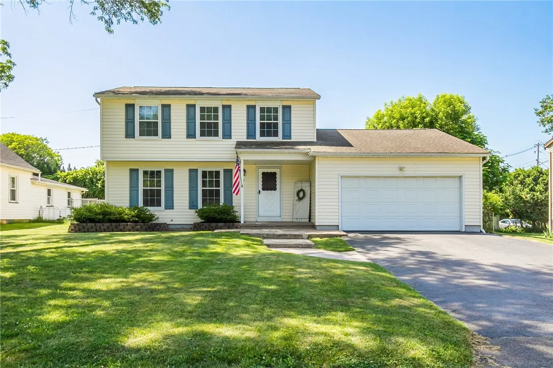 7 Erie Drive, Perinton, New York 14450, Perinton, New York 14450, 3 Bedrooms Bedrooms, 7 Rooms Rooms,1 BathroomBathrooms,Residential,For Sale,7 Erie Drive, Perinton, New York 14450,R1622832