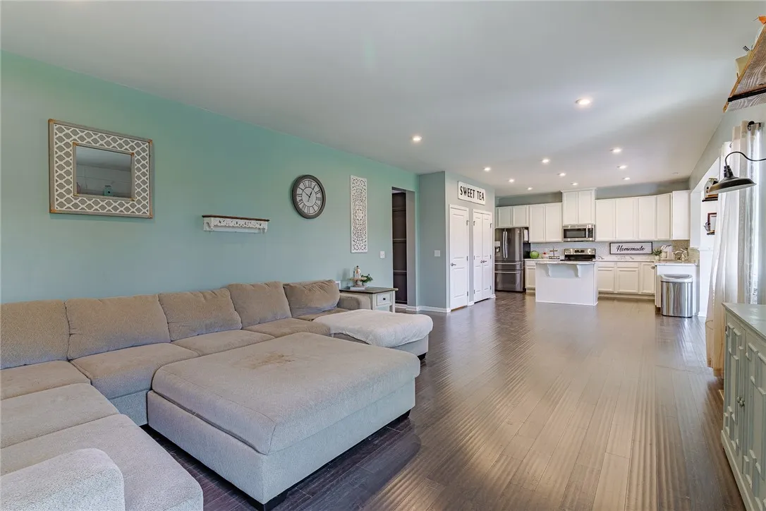 1086 Harlowe Lane, Farmington, New York 14425, Farmington, New York 14425, 5 Bedrooms Bedrooms, 16 Rooms Rooms,2 BathroomsBathrooms,Residential,For Sale,1086 Harlowe Lane, Farmington, New York 14425,R1622747