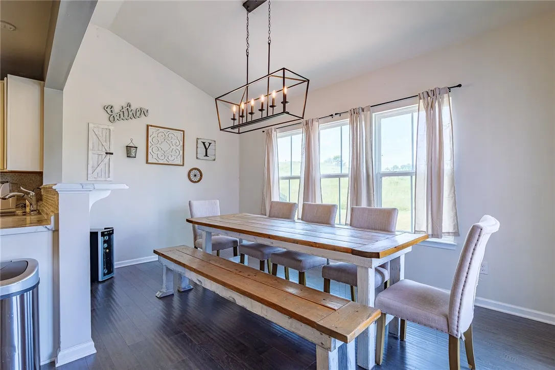 1086 Harlowe Lane, Farmington, New York 14425, Farmington, New York 14425, 5 Bedrooms Bedrooms, 16 Rooms Rooms,2 BathroomsBathrooms,Residential,For Sale,1086 Harlowe Lane, Farmington, New York 14425,R1622747