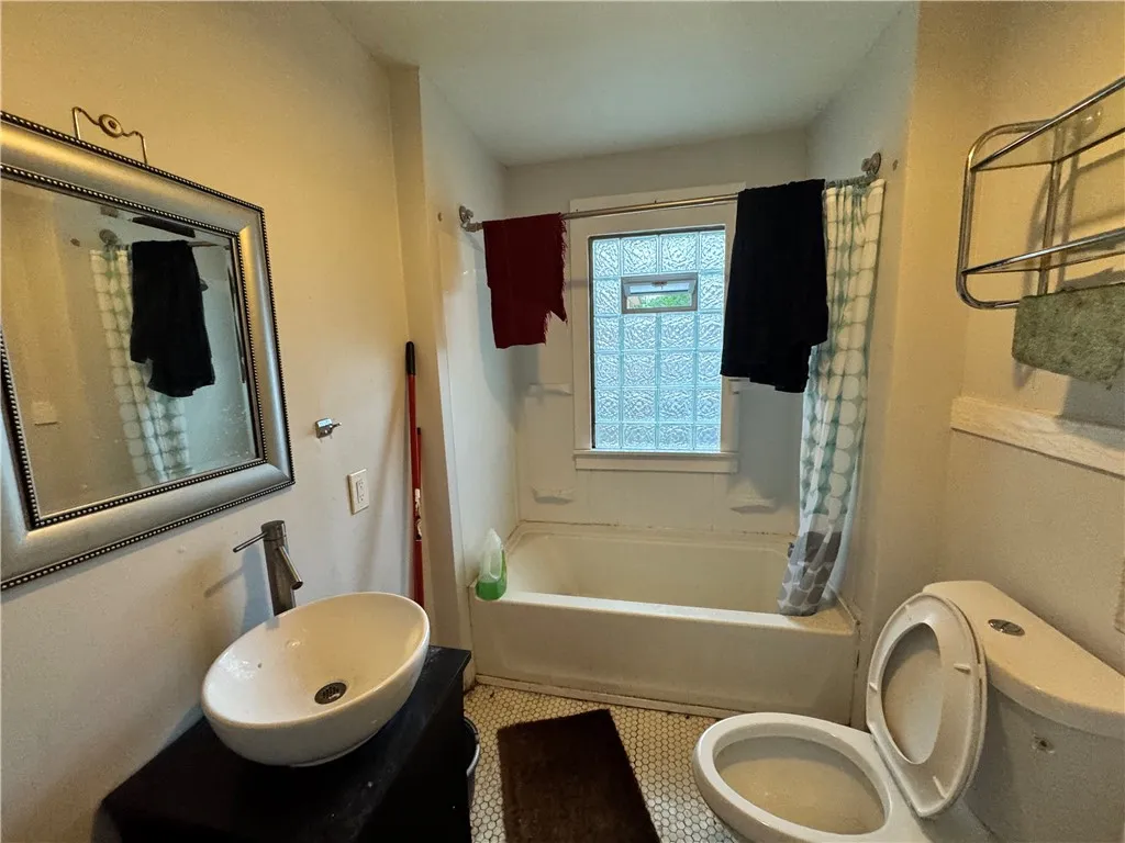 91-97 Thurston Road, Rochester, New York 14619, Rochester, New York 14619, 9 Bedrooms Bedrooms, ,4 BathroomsBathrooms,Residential,For Sale,91-97 Thurston Road, Rochester, New York 14619,R1623075