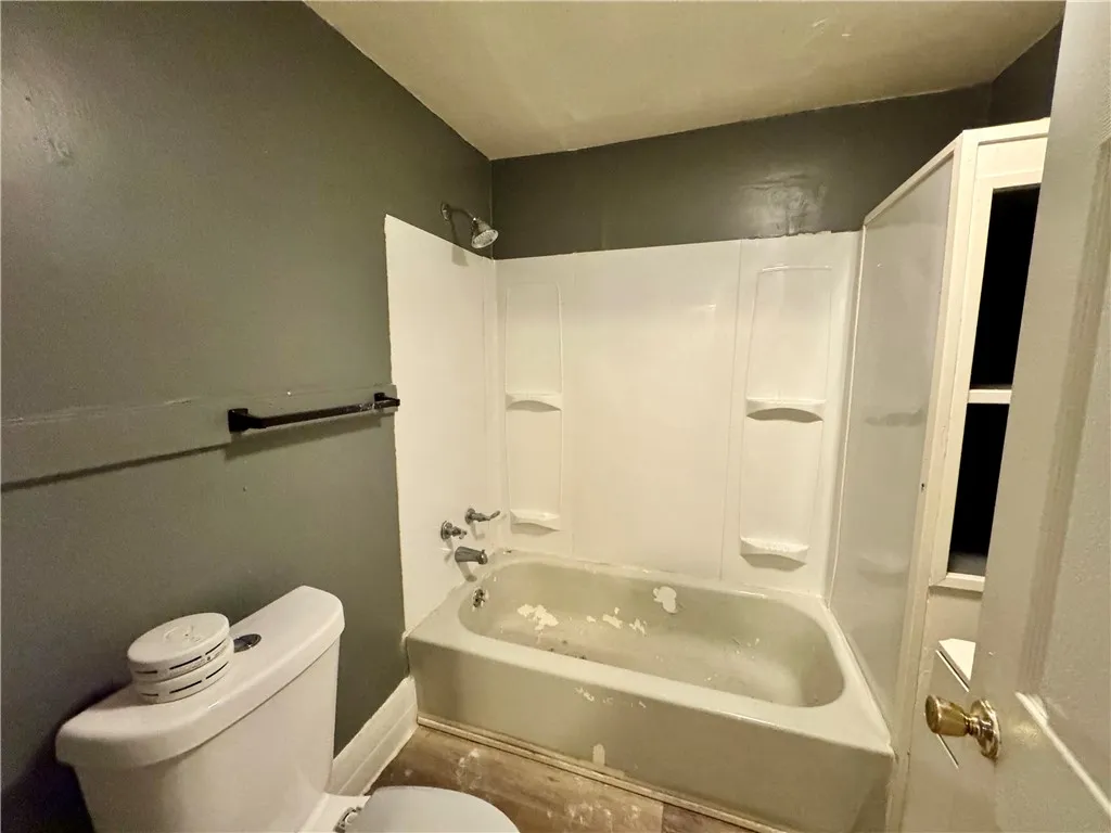 91-97 Thurston Road, Rochester, New York 14619, Rochester, New York 14619, 9 Bedrooms Bedrooms, ,4 BathroomsBathrooms,Residential,For Sale,91-97 Thurston Road, Rochester, New York 14619,R1623075