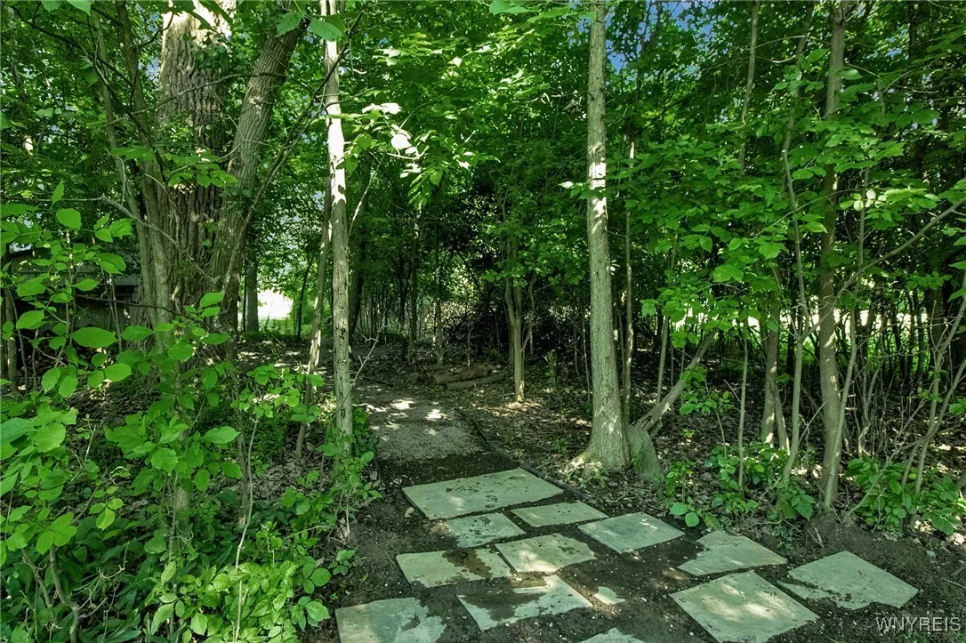 429 Mill Street, Amherst, New York 14221, Amherst, New York 14221, 4 Bedrooms Bedrooms, 7 Rooms Rooms,2 BathroomsBathrooms,Residential,For Sale,429 Mill Street, Amherst, New York 14221,B1622258