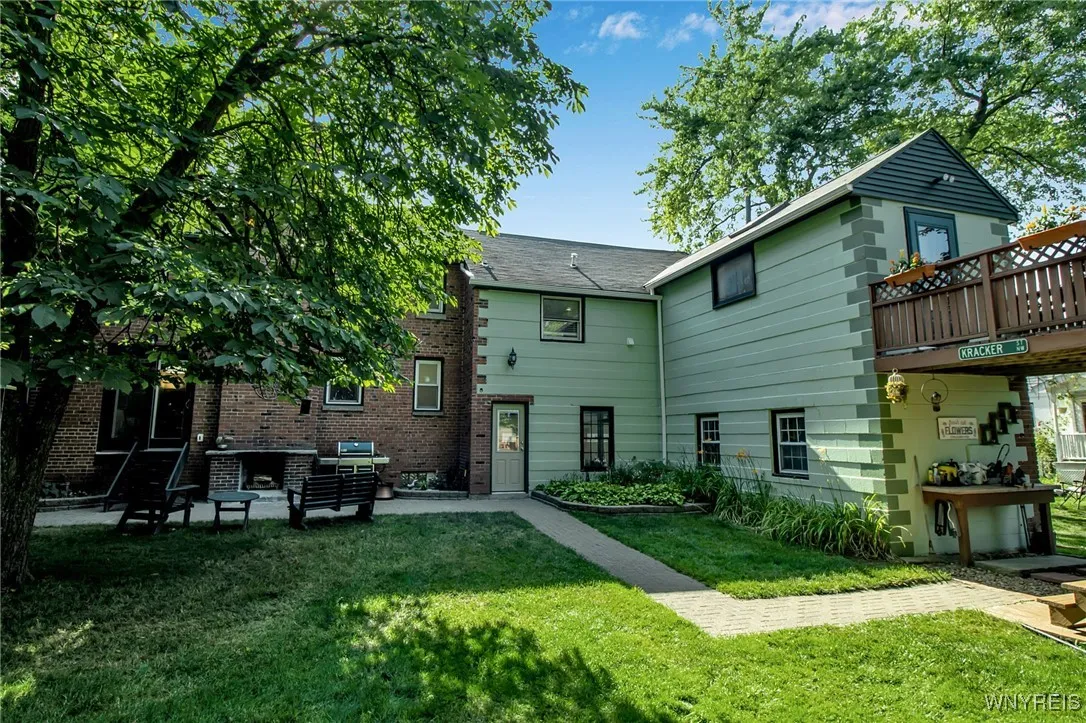 429 Mill Street, Amherst, New York 14221, Amherst, New York 14221, 4 Bedrooms Bedrooms, 7 Rooms Rooms,2 BathroomsBathrooms,Residential,For Sale,429 Mill Street, Amherst, New York 14221,B1622258