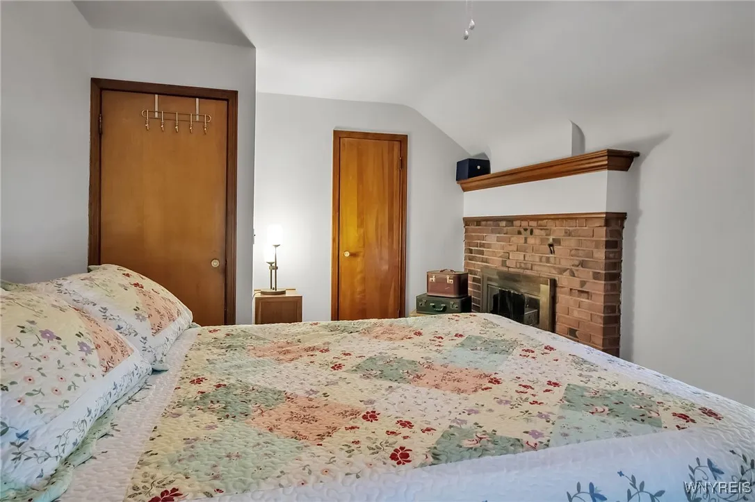 429 Mill Street, Amherst, New York 14221, Amherst, New York 14221, 4 Bedrooms Bedrooms, 7 Rooms Rooms,2 BathroomsBathrooms,Residential,For Sale,429 Mill Street, Amherst, New York 14221,B1622258