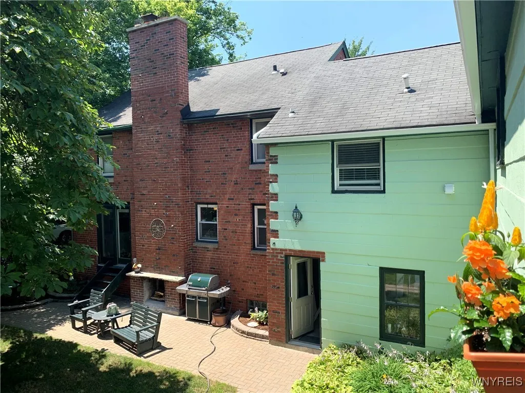 429 Mill Street, Amherst, New York 14221, Amherst, New York 14221, 4 Bedrooms Bedrooms, 7 Rooms Rooms,2 BathroomsBathrooms,Residential,For Sale,429 Mill Street, Amherst, New York 14221,B1622258