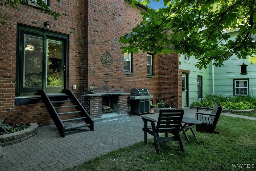 429 Mill Street, Amherst, New York 14221, Amherst, New York 14221, 4 Bedrooms Bedrooms, 7 Rooms Rooms,2 BathroomsBathrooms,Residential,For Sale,429 Mill Street, Amherst, New York 14221,B1622258