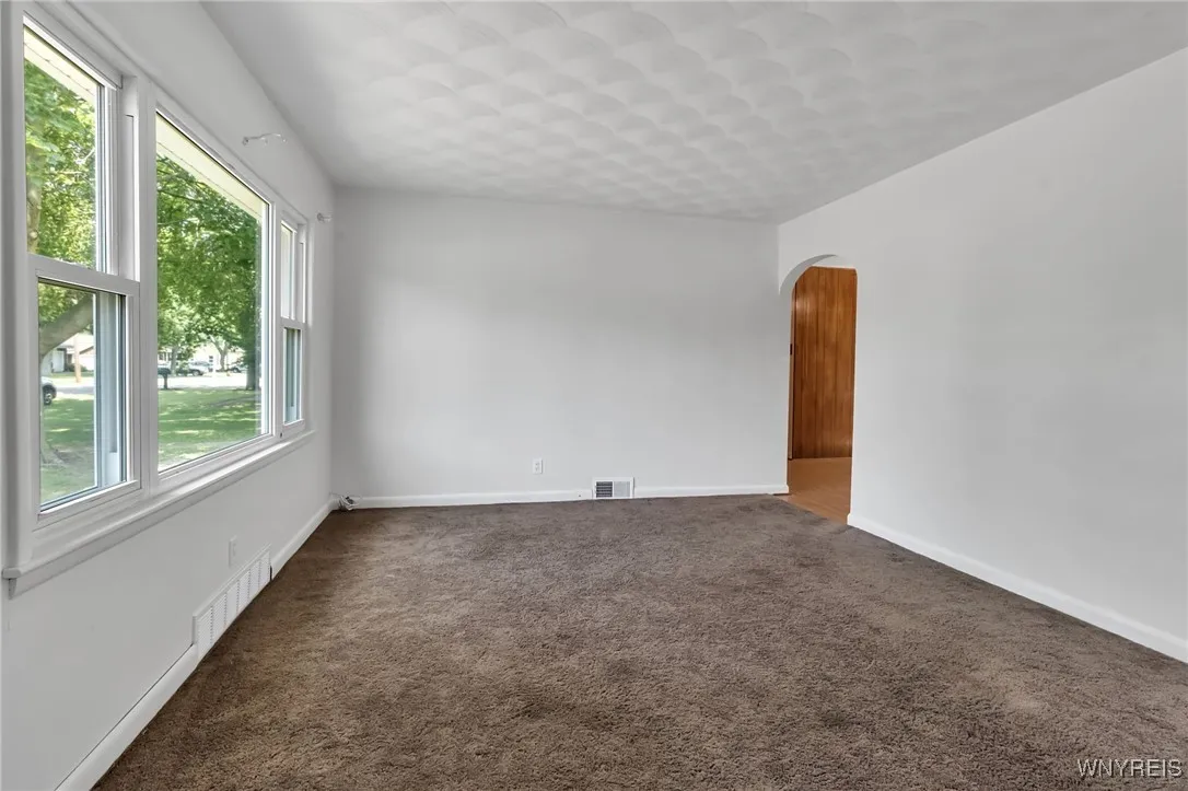 565 Oak Street, Porter, New York 14174, Porter, New York 14174, 3 Bedrooms Bedrooms, 6 Rooms Rooms,2 BathroomsBathrooms,Residential,For Sale,565 Oak Street, Porter, New York 14174,B1623104