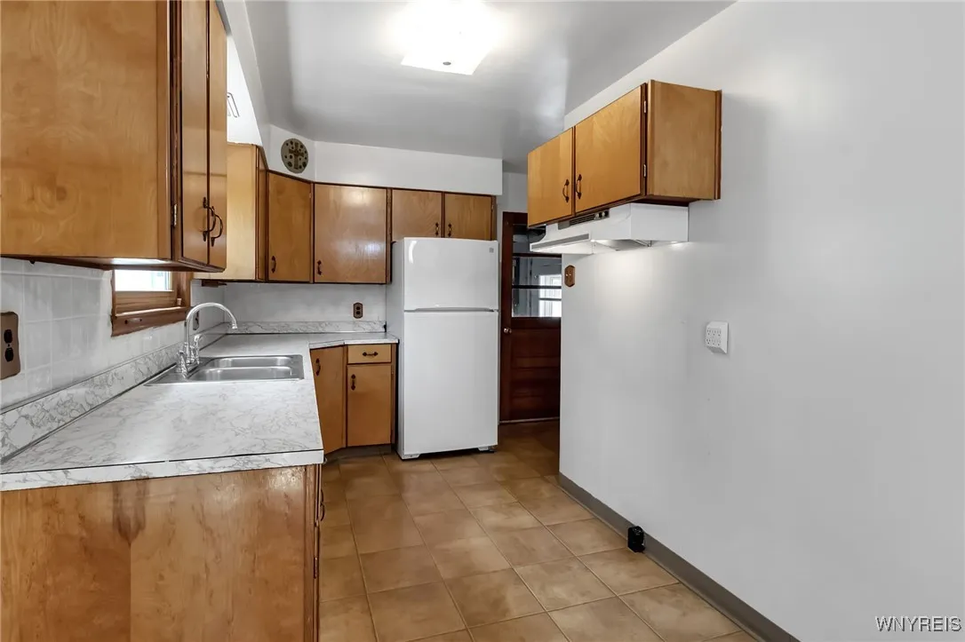 565 Oak Street, Porter, New York 14174, Porter, New York 14174, 3 Bedrooms Bedrooms, 6 Rooms Rooms,2 BathroomsBathrooms,Residential,For Sale,565 Oak Street, Porter, New York 14174,B1623104