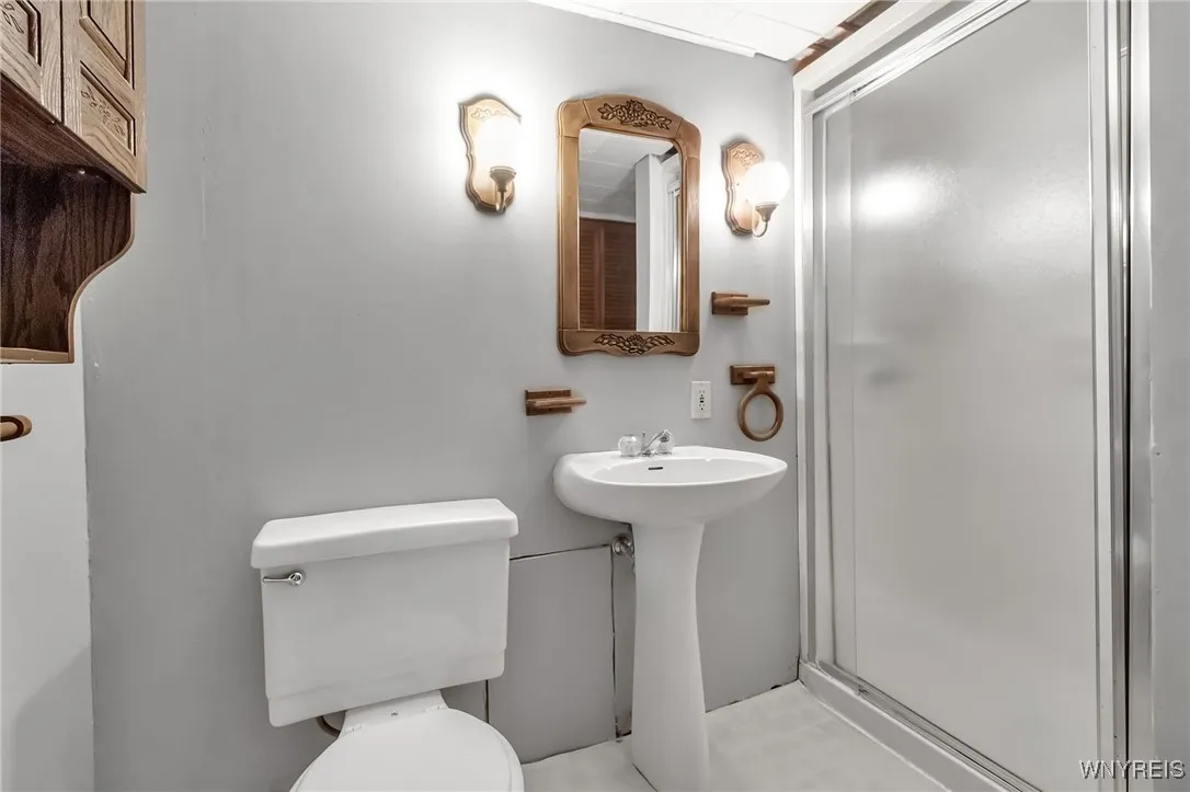 565 Oak Street, Porter, New York 14174, Porter, New York 14174, 3 Bedrooms Bedrooms, 6 Rooms Rooms,2 BathroomsBathrooms,Residential,For Sale,565 Oak Street, Porter, New York 14174,B1623104