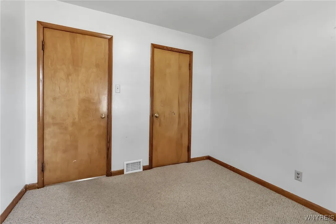 565 Oak Street, Porter, New York 14174, Porter, New York 14174, 3 Bedrooms Bedrooms, 6 Rooms Rooms,2 BathroomsBathrooms,Residential,For Sale,565 Oak Street, Porter, New York 14174,B1623104