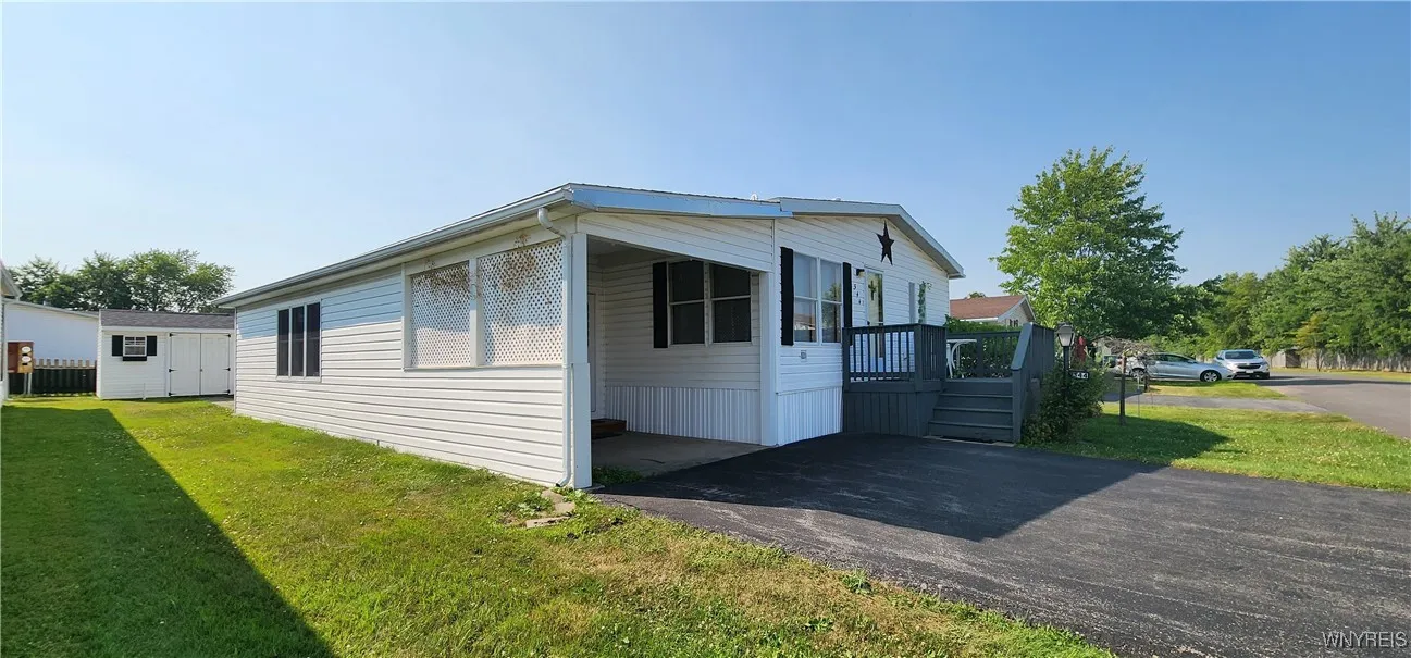 344 Applewood Drive, Lockport Town, New York 14094, Lockport Town, New York 14094, 3 Bedrooms Bedrooms, 8 Rooms Rooms,2 BathroomsBathrooms,Residential,For Sale,344 Applewood Drive, Lockport Town, New York 14094,B1623130