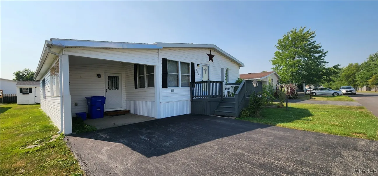 344 Applewood Drive, Lockport Town, New York 14094, Lockport Town, New York 14094, 3 Bedrooms Bedrooms, 8 Rooms Rooms,2 BathroomsBathrooms,Residential,For Sale,344 Applewood Drive, Lockport Town, New York 14094,B1623130