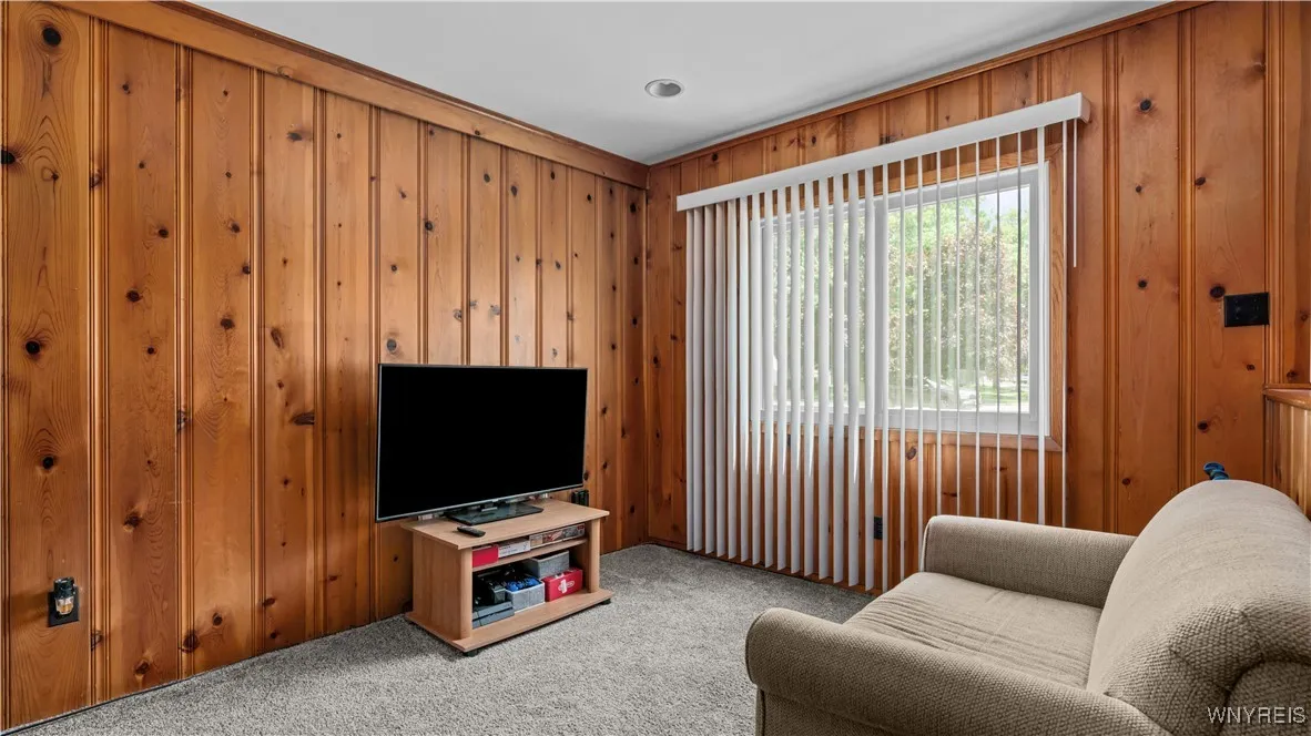 Game room/family room space