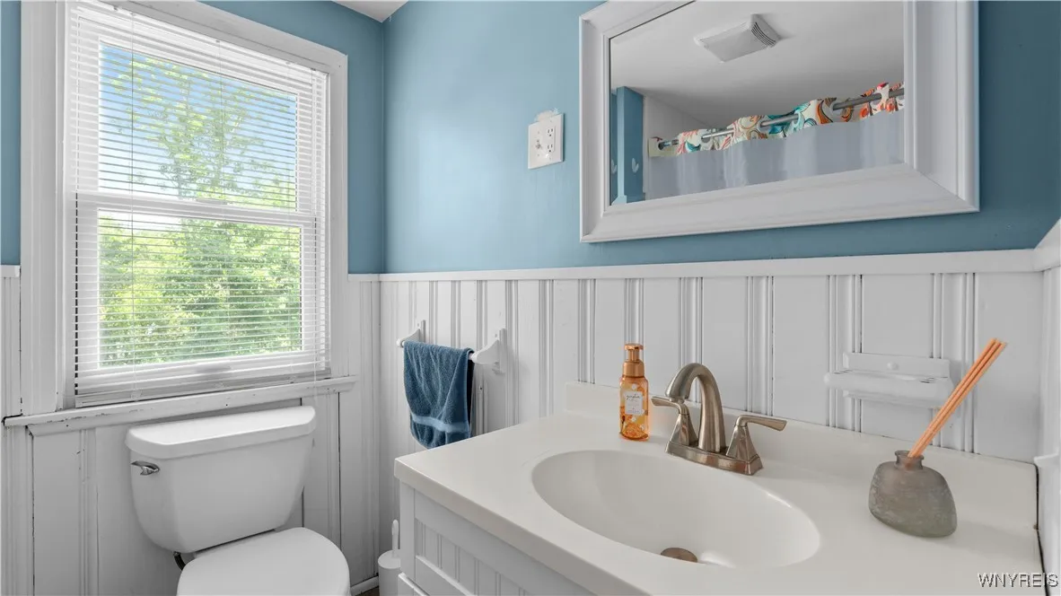 47 Glendale Drive, Lancaster, New York 14086, Lancaster, New York 14086, 3 Bedrooms Bedrooms, 10 Rooms Rooms,1 BathroomBathrooms,Residential,For Sale,47 Glendale Drive, Lancaster, New York 14086,B1622815
