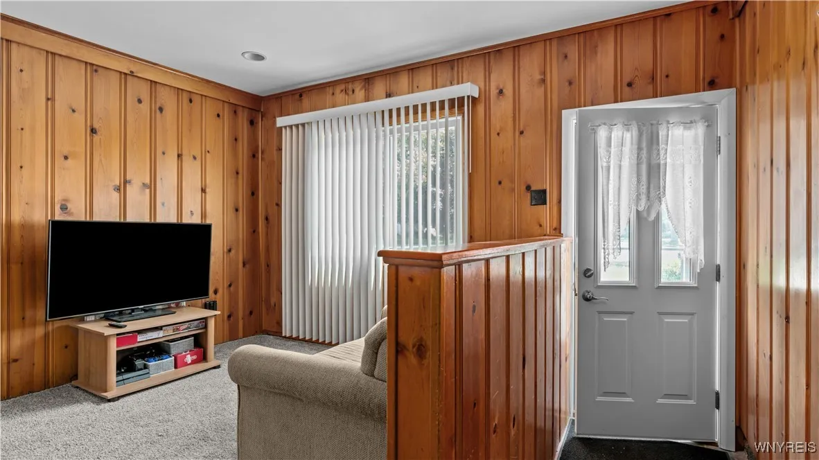 47 Glendale Drive, Lancaster, New York 14086, Lancaster, New York 14086, 3 Bedrooms Bedrooms, 10 Rooms Rooms,1 BathroomBathrooms,Residential,For Sale,47 Glendale Drive, Lancaster, New York 14086,B1622815