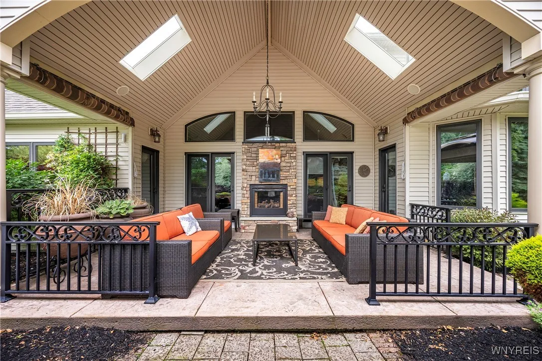47 Nature Cove Court, Amherst, New York 14221, Amherst, New York 14221, 4 Bedrooms Bedrooms, 14 Rooms Rooms,4 BathroomsBathrooms,Residential,For Sale,47 Nature Cove Court, Amherst, New York 14221,B1623118