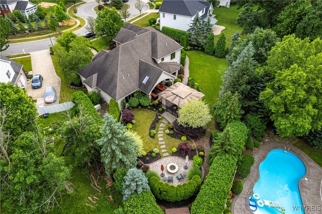 47 Nature Cove Court, Amherst, New York 14221, Amherst, New York 14221, 4 Bedrooms Bedrooms, 14 Rooms Rooms,4 BathroomsBathrooms,Residential,For Sale,47 Nature Cove Court, Amherst, New York 14221,B1623118