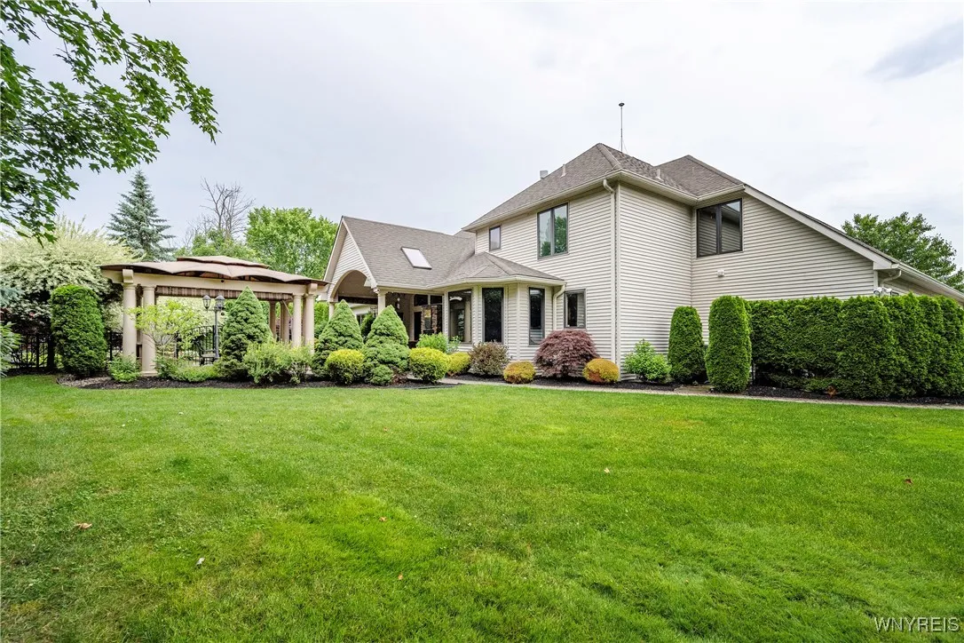 47 Nature Cove Court, Amherst, New York 14221, Amherst, New York 14221, 4 Bedrooms Bedrooms, 14 Rooms Rooms,4 BathroomsBathrooms,Residential,For Sale,47 Nature Cove Court, Amherst, New York 14221,B1623118