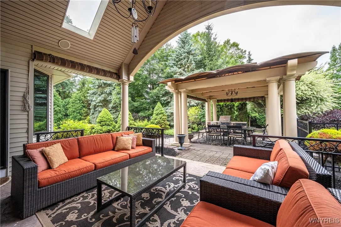 47 Nature Cove Court, Amherst, New York 14221, Amherst, New York 14221, 4 Bedrooms Bedrooms, 14 Rooms Rooms,4 BathroomsBathrooms,Residential,For Sale,47 Nature Cove Court, Amherst, New York 14221,B1623118