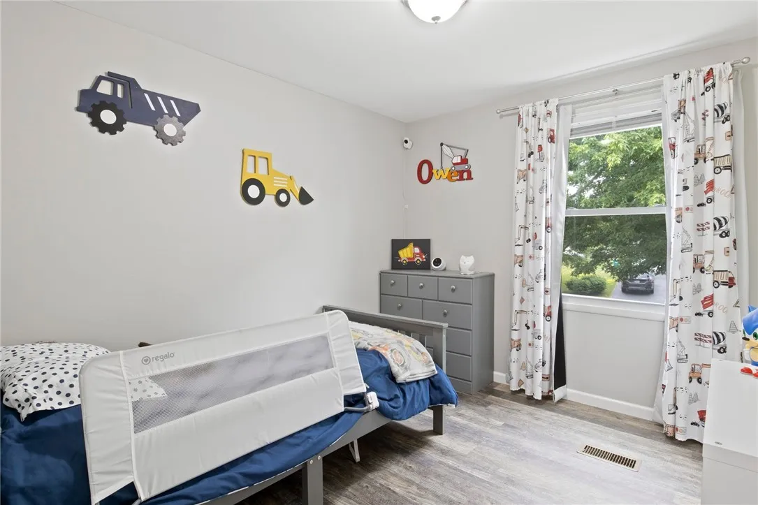 171 Brandy Wine, Henrietta, New York 14623, Henrietta, New York 14623, 3 Bedrooms Bedrooms, 8 Rooms Rooms,1 BathroomBathrooms,Residential,For Sale,171 Brandy Wine, Henrietta, New York 14623,R1622884