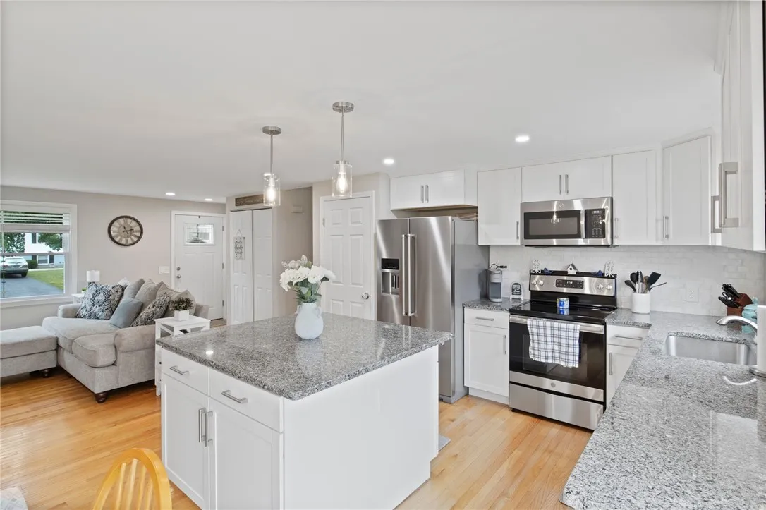 171 Brandy Wine, Henrietta, New York 14623, Henrietta, New York 14623, 3 Bedrooms Bedrooms, 8 Rooms Rooms,1 BathroomBathrooms,Residential,For Sale,171 Brandy Wine, Henrietta, New York 14623,R1622884