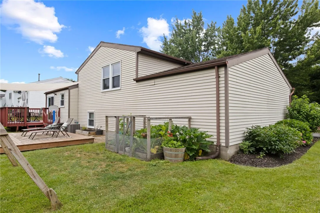 171 Brandy Wine, Henrietta, New York 14623, Henrietta, New York 14623, 3 Bedrooms Bedrooms, 8 Rooms Rooms,1 BathroomBathrooms,Residential,For Sale,171 Brandy Wine, Henrietta, New York 14623,R1622884